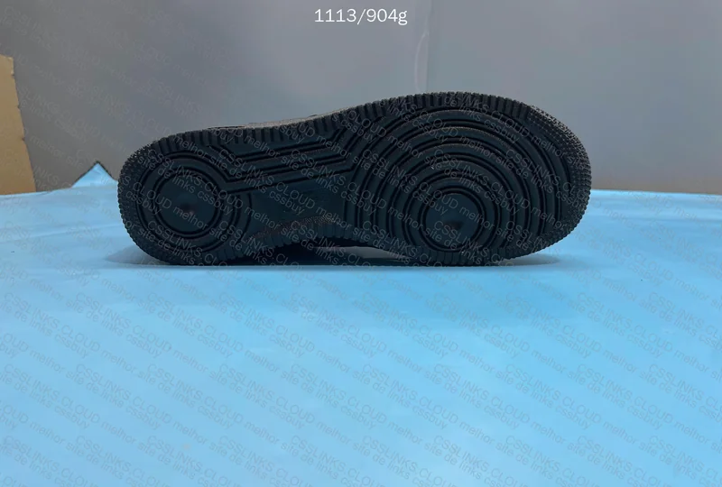Black Air Force One 6