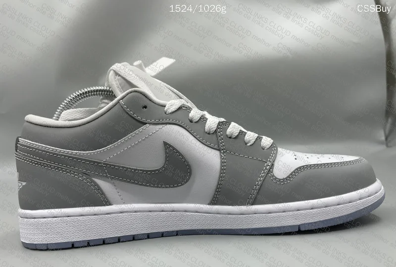 Air Jordan 1 Low Wolf Grey 3