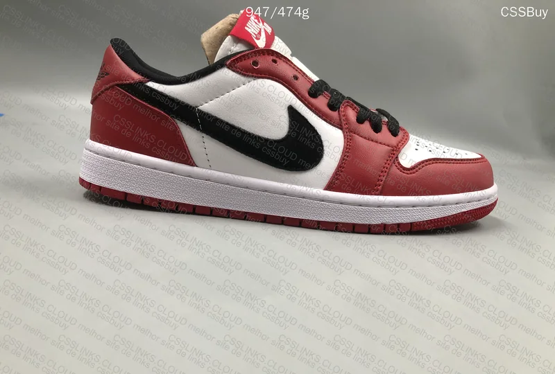 Air Jordan 1 Retro Low 'Chicago' 7