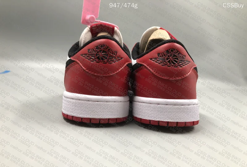 Air Jordan 1 Retro Low 'Chicago' 8