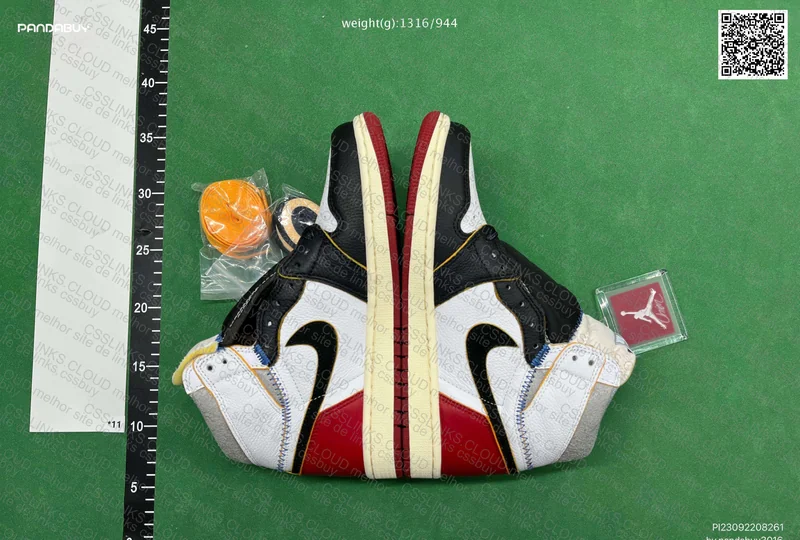 Air Jordan 1 Union Black 4