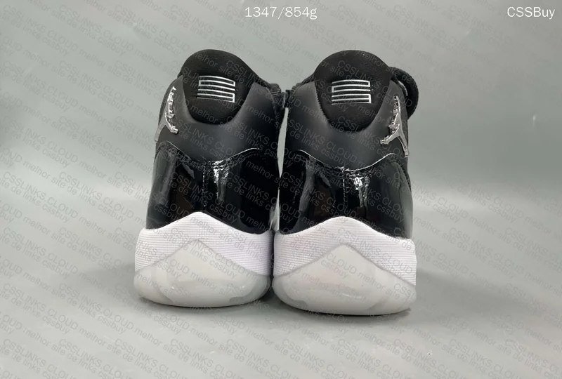 Air Jordan 11 Jubilee 4