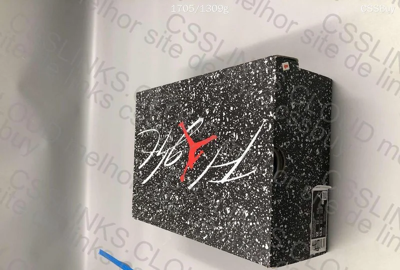 Air Jordan 4 Black Cat 4