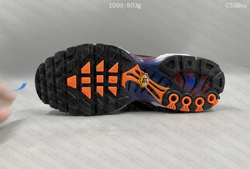 Air Max TN1 Barcelona x Patta 6