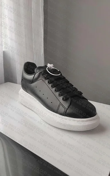 Alexander McQUEEN