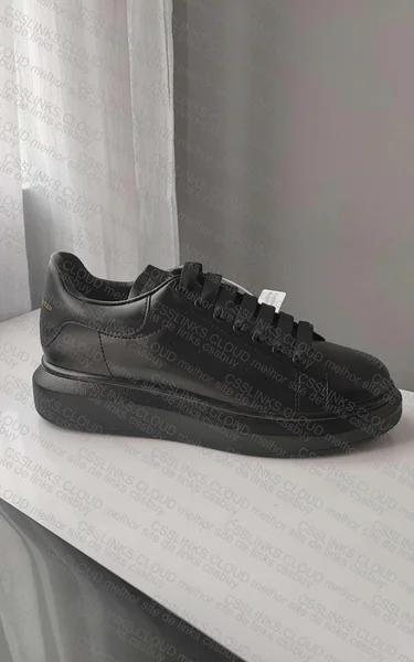 Alexander McQUEEN 3