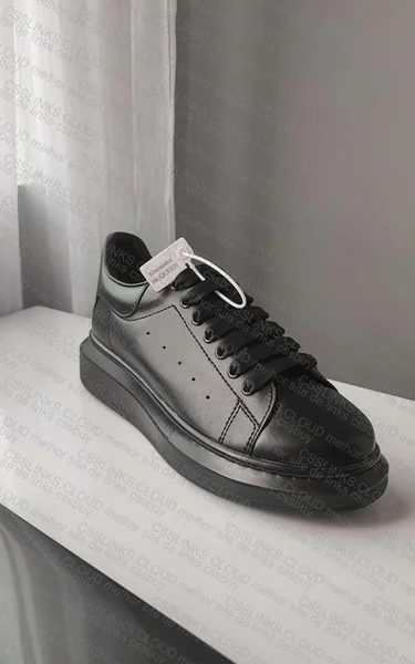 Alexander McQUEEN 4