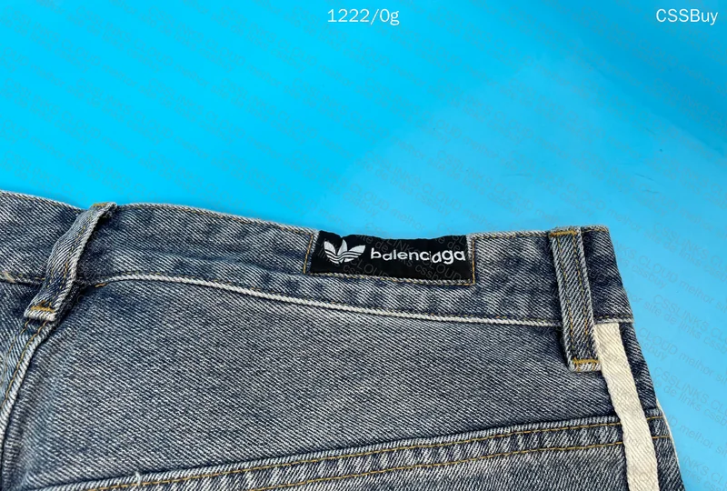 baggy jeans adidas x balenciaga 4