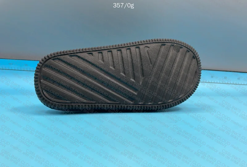 Nike Calm Slides