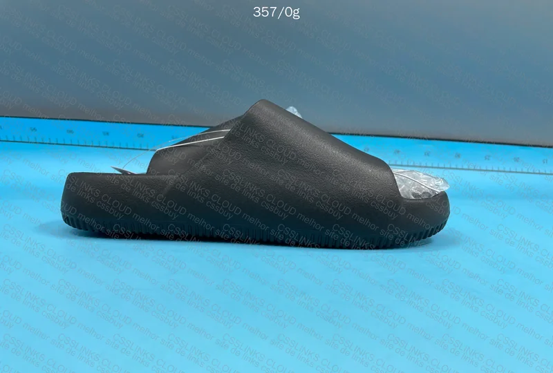 Nike Calm Slides 4