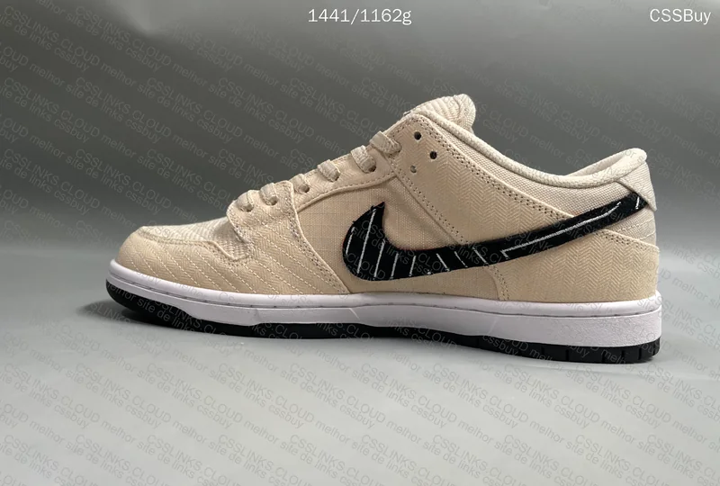 Dunk Albino & black 5