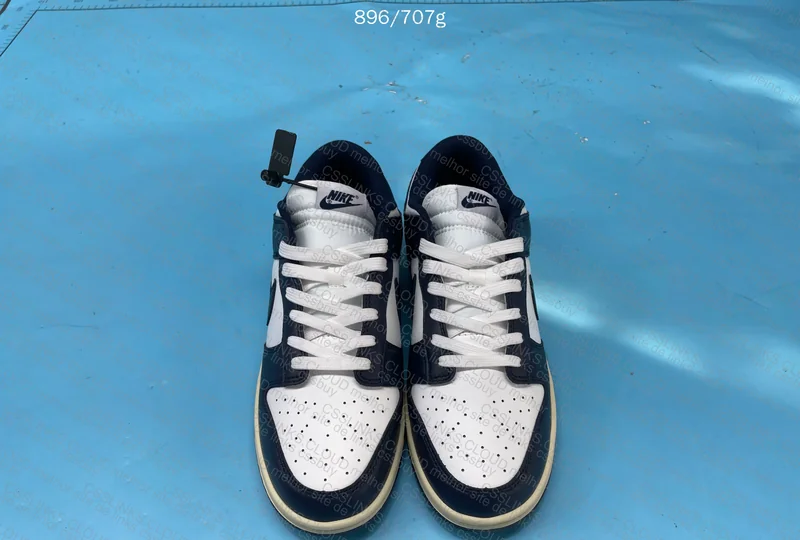 DUNK LOW MIDNIGHT NAVY AND WHITE