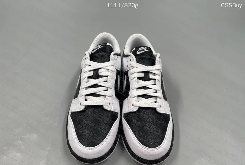 DUNK LOW REVERSE PANDA