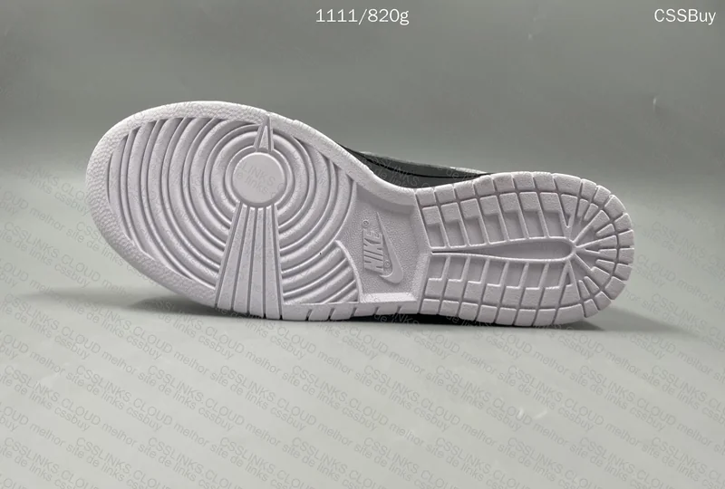 DUNK LOW REVERSE PANDA 4