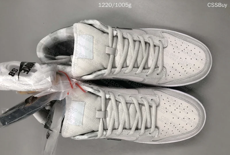 Dunk Low SB White Lobster 2