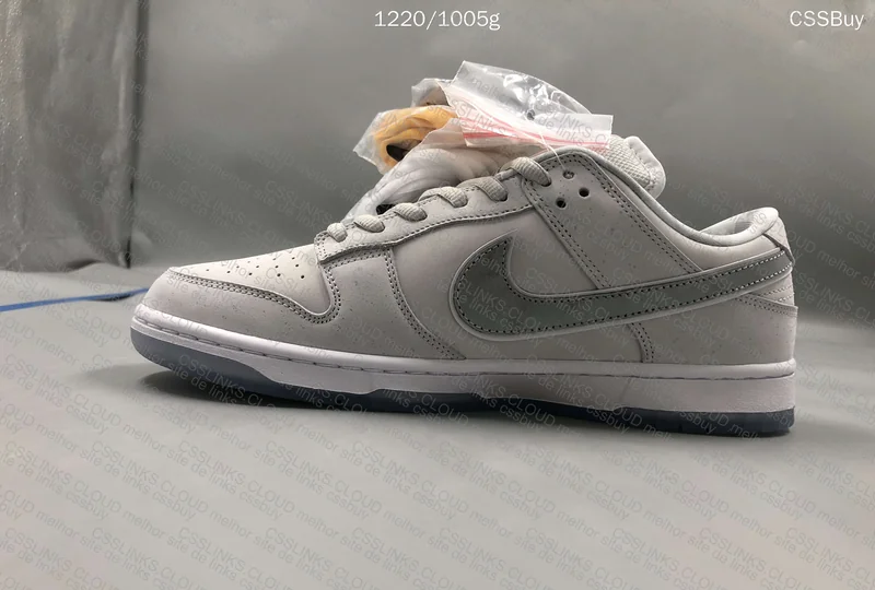 Dunk Low SB White Lobster 4