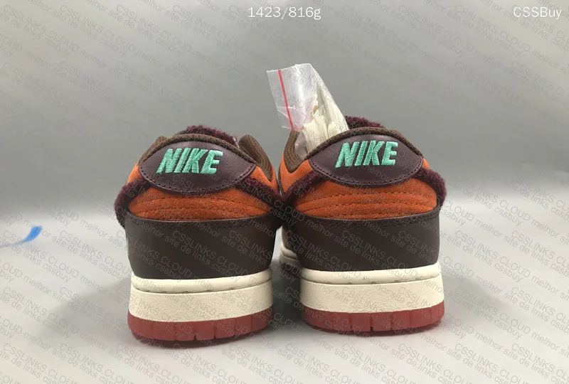 Dunk Low SB Year of the Rabbit (VT)