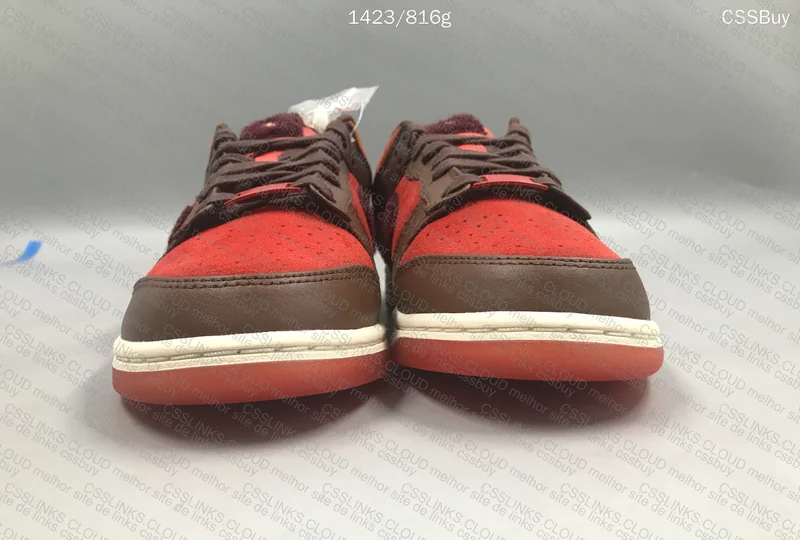 Dunk Low SB Year of the Rabbit (VT) 3