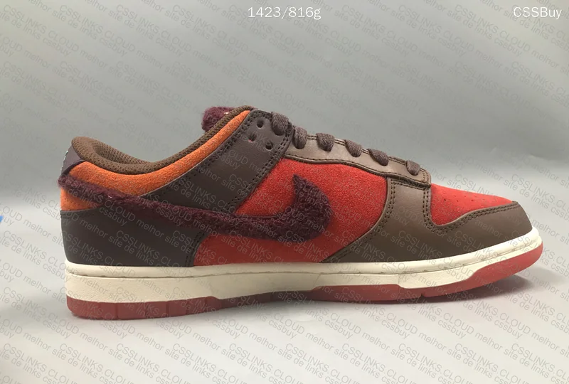 Dunk Low SB Year of the Rabbit (VT) 4