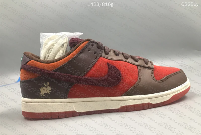 Dunk Low SB Year of the Rabbit (VT) 5
