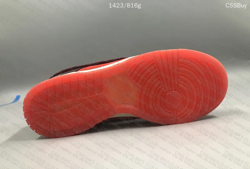 Dunk Low SB Year of the Rabbit (VT) 6