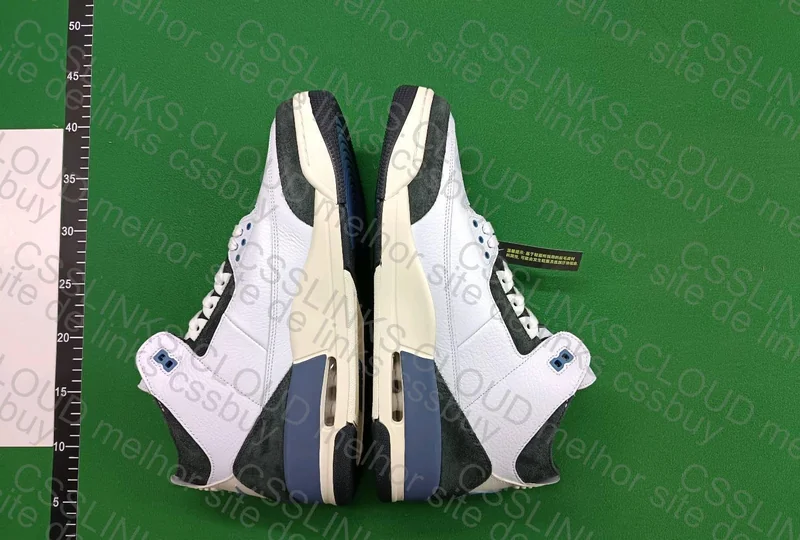 Jordan 3 Retro OG SP A Ma Maniére Diffused Blue 3