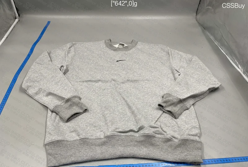 Mini Swoosh Sweatshirt