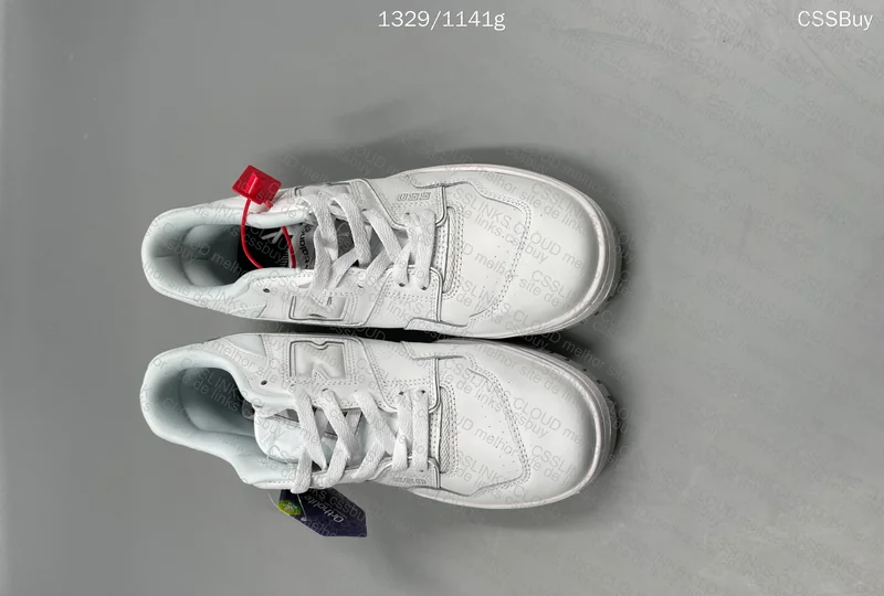 New Balance 550 - White 6