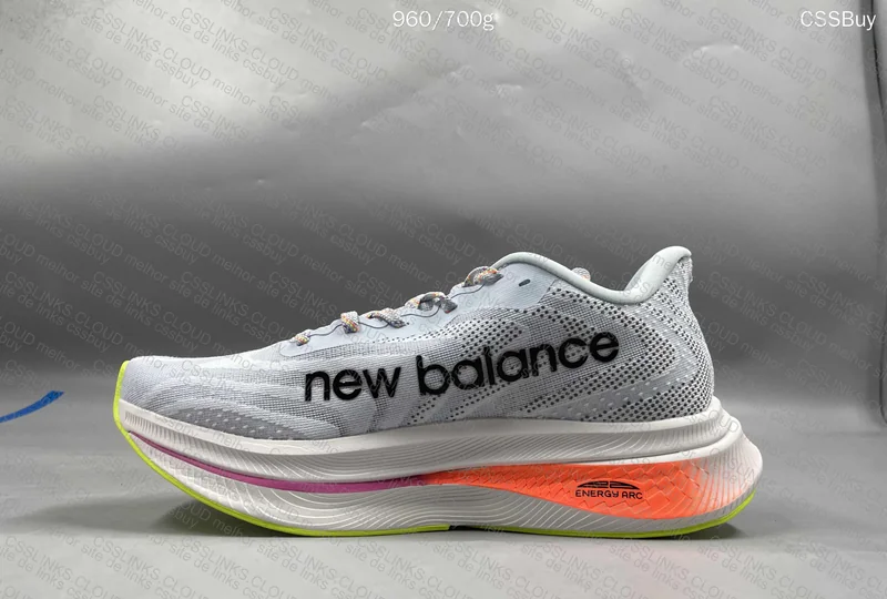 New Balance - Fuel Cell v2 3