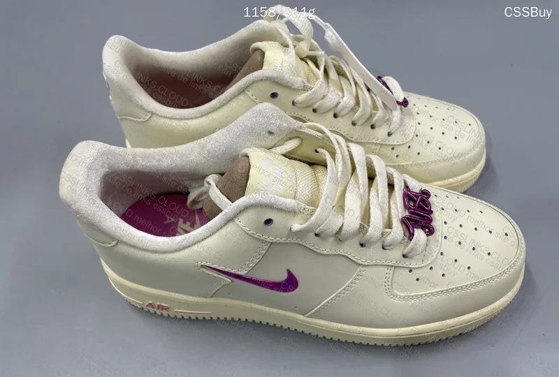 Nike Air Force 1 Low 'Coconut Milk' (Help)