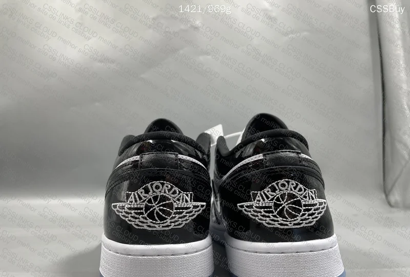 NIKE AIR JORDAN 1 LOW CONCORD 2