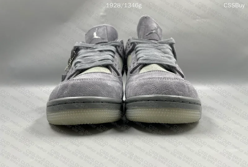 Nike air jordan 4 kaws