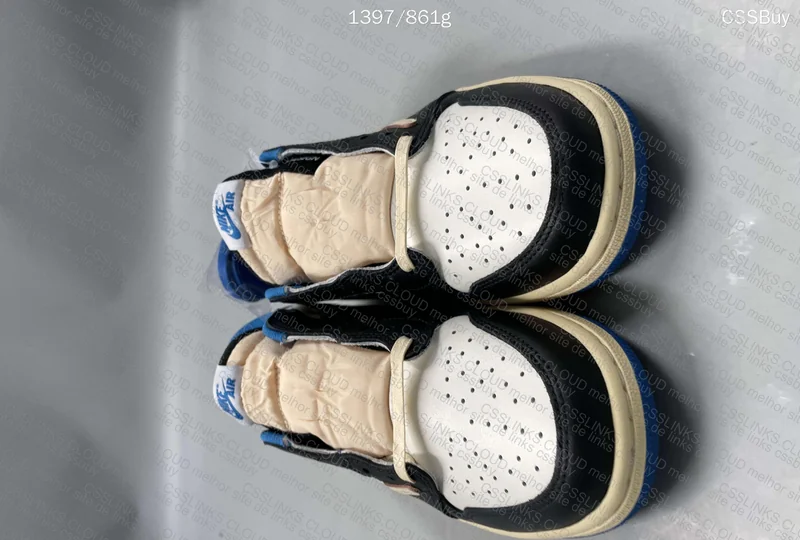 Nike AJ1 Travis Scott 2
