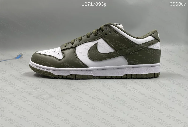 Nike Dunk Low "Medium Olive"