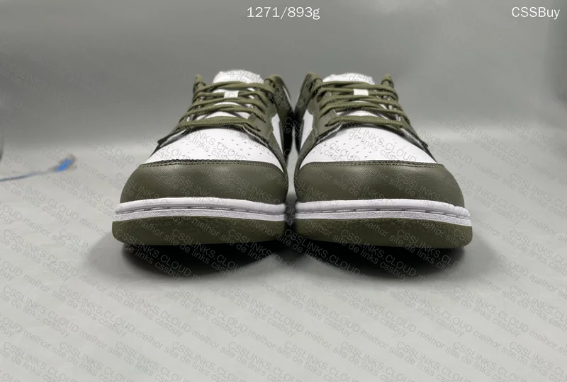 Nike Dunk Low "Medium Olive" 2