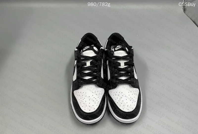 Nike Dunk Panda 6