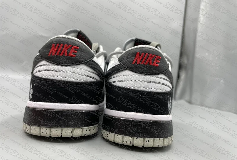 NIKE DUNK PLAID 4
