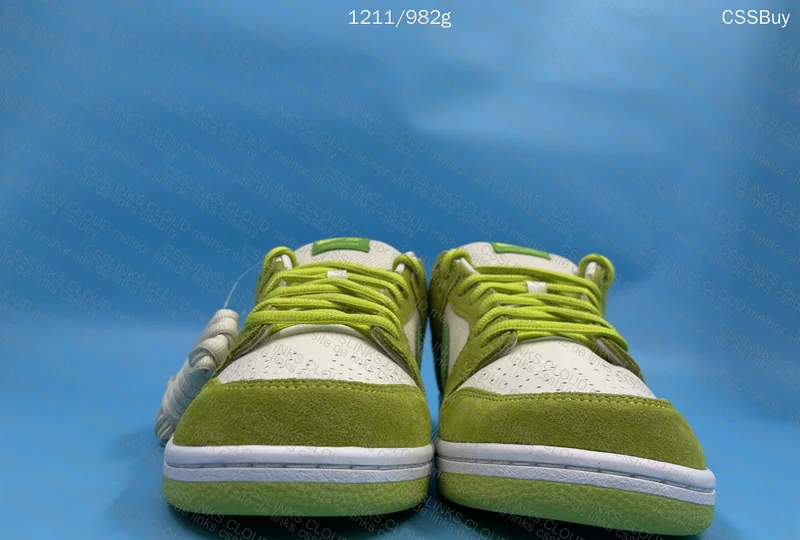 Nike Dunk SB Sour Apple 3