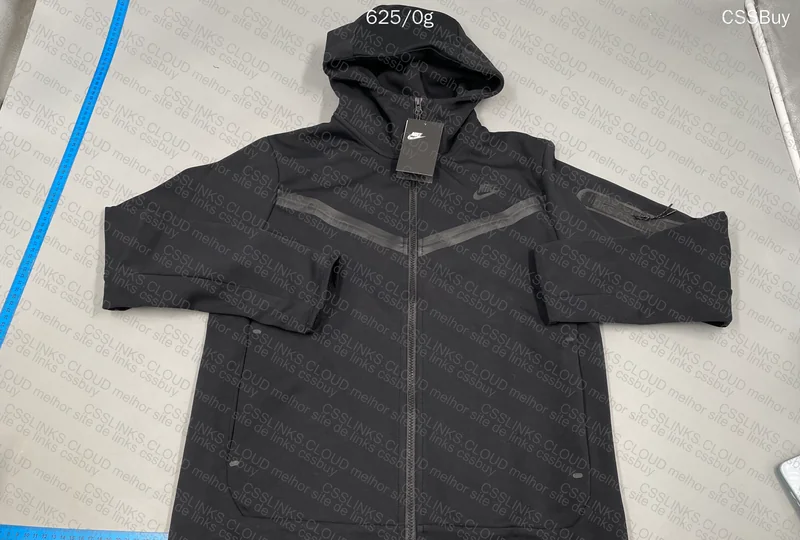 Nike tech black hoodie 2