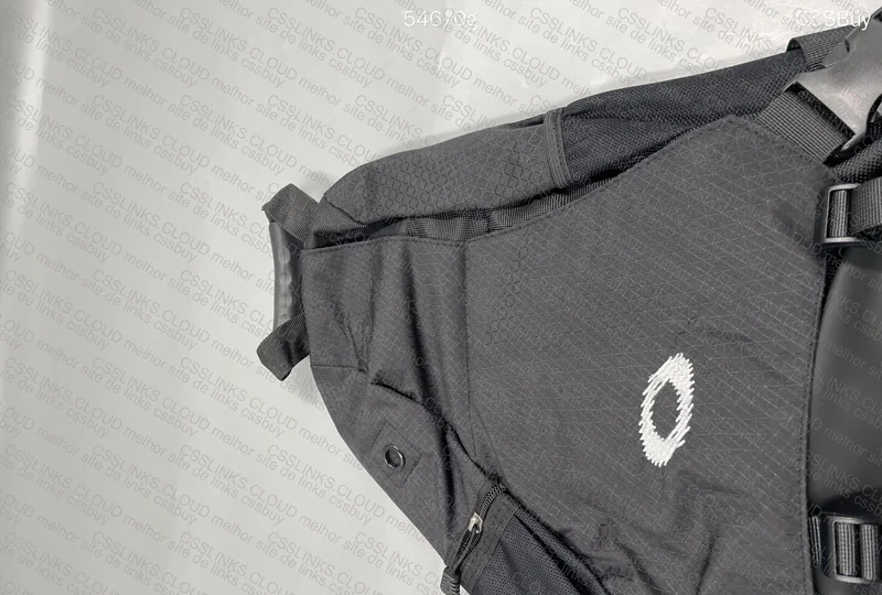 Oakley Vintage Sling Bag 2