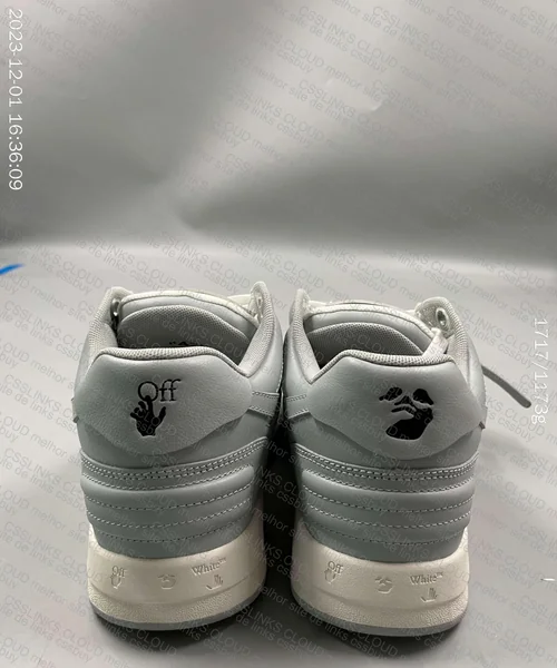 Off white OOO 1⁰ Compra. 3