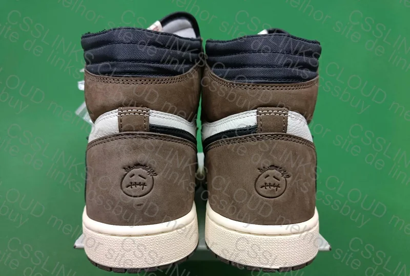 R1 Travis Scott x Jordan Air Jordan 1 High Og Ts Sp Dark Brown 3