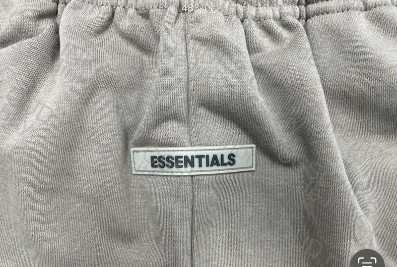 SHORTS ESSENTIALS 6