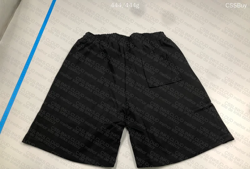 Shorts Represent 3