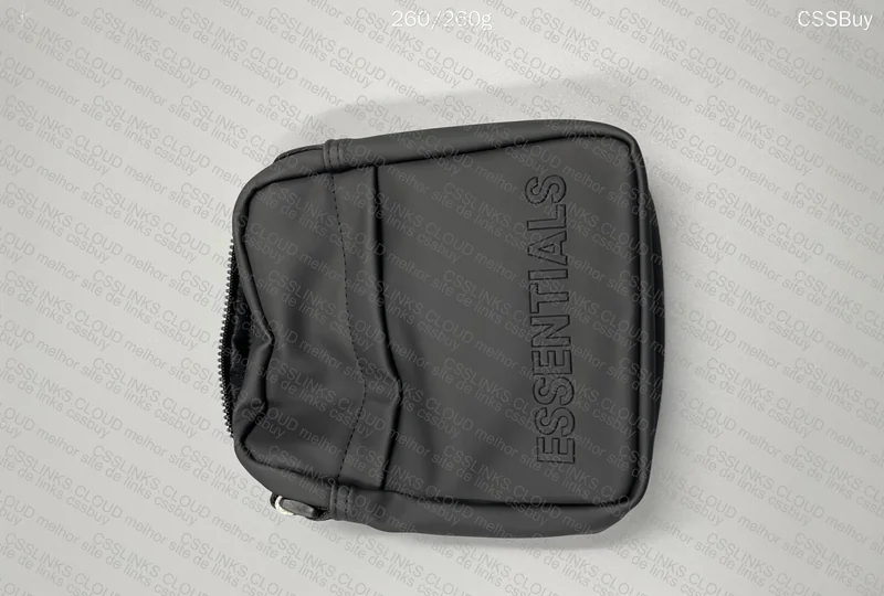 Shoulder Bag Essentials