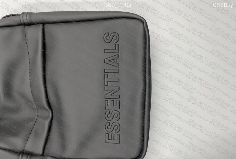 Shoulder Bag Essentials 2