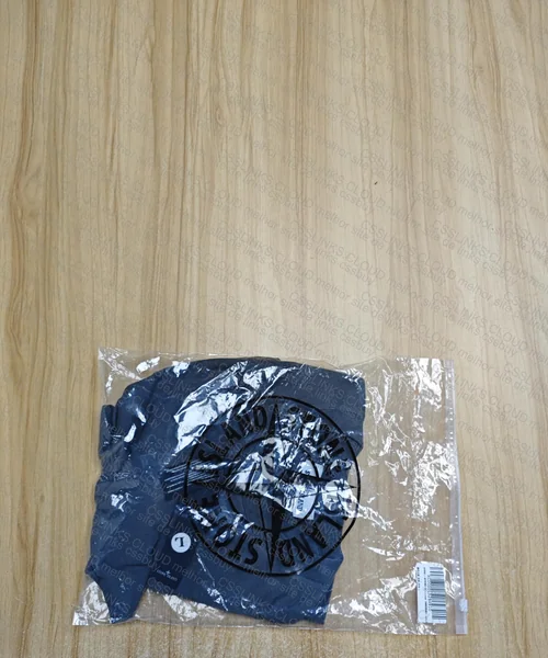 StoneIsland T 4