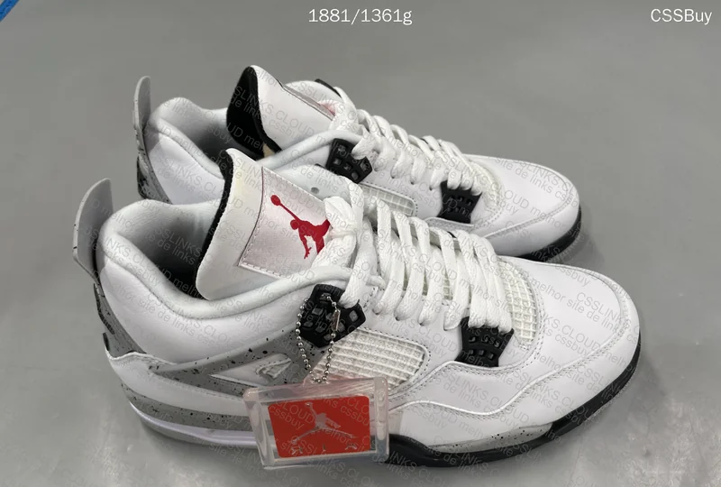 Air Jordan 4 Sneakers
