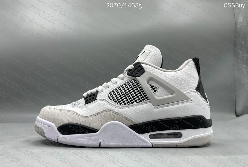 Air Jordan 4 Sneakers