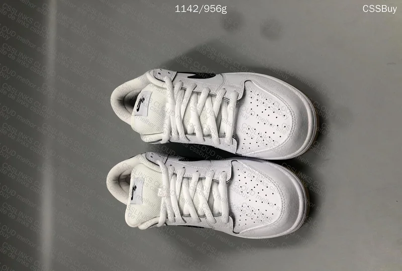 Dunk SB Low Pro White/Gum Sneakers (First Purchase)
